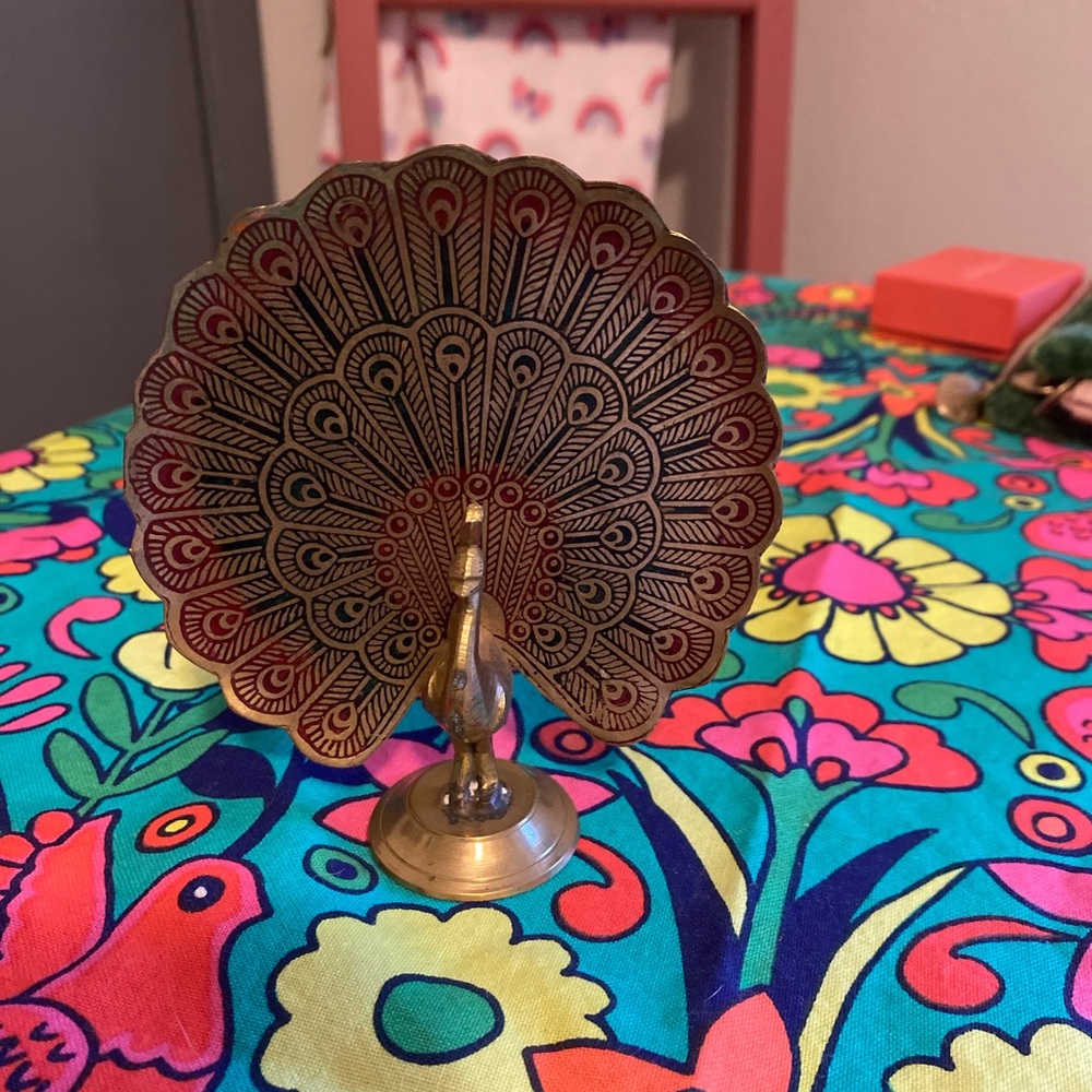 2/$10 Super cute brass peacock 🦚